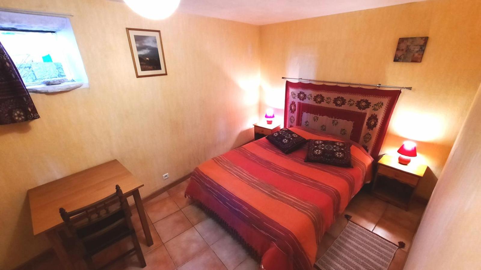 La Petite Maison Dans La Prairie Cassaignes Ngoại thất bức ảnh