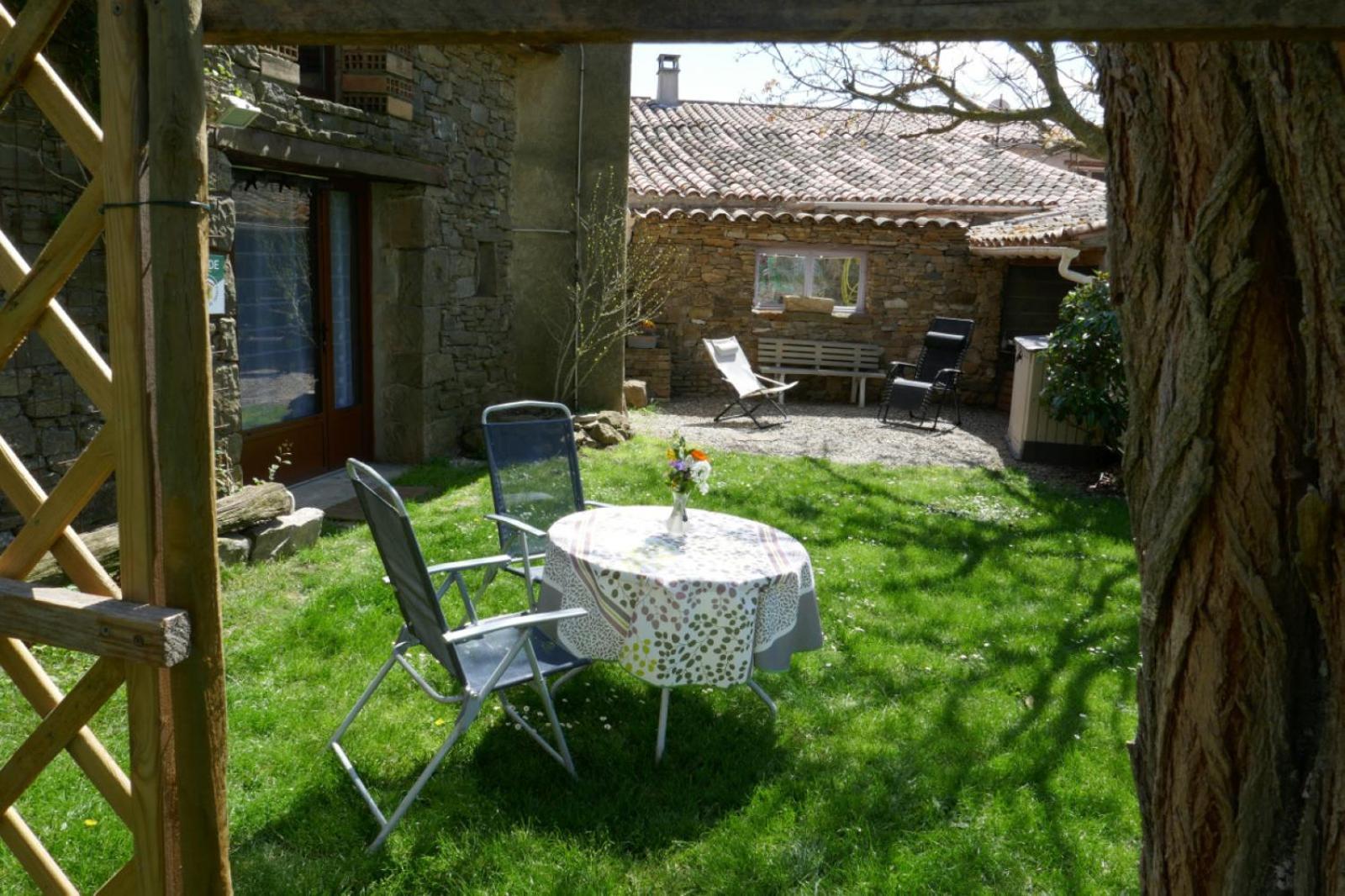 La Petite Maison Dans La Prairie Cassaignes Ngoại thất bức ảnh